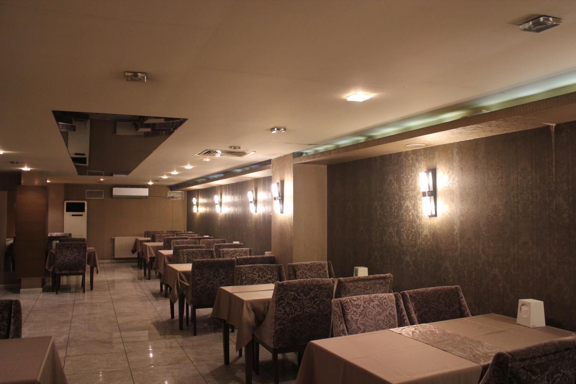 New Akcaabat Hotel ภายนอก รูปภาพ